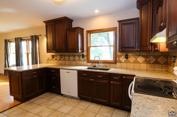 3921 N Hwy 99, Allen, KS 66833