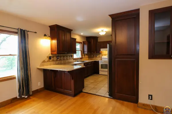 3921 N Hwy 99, Allen, KS 66833