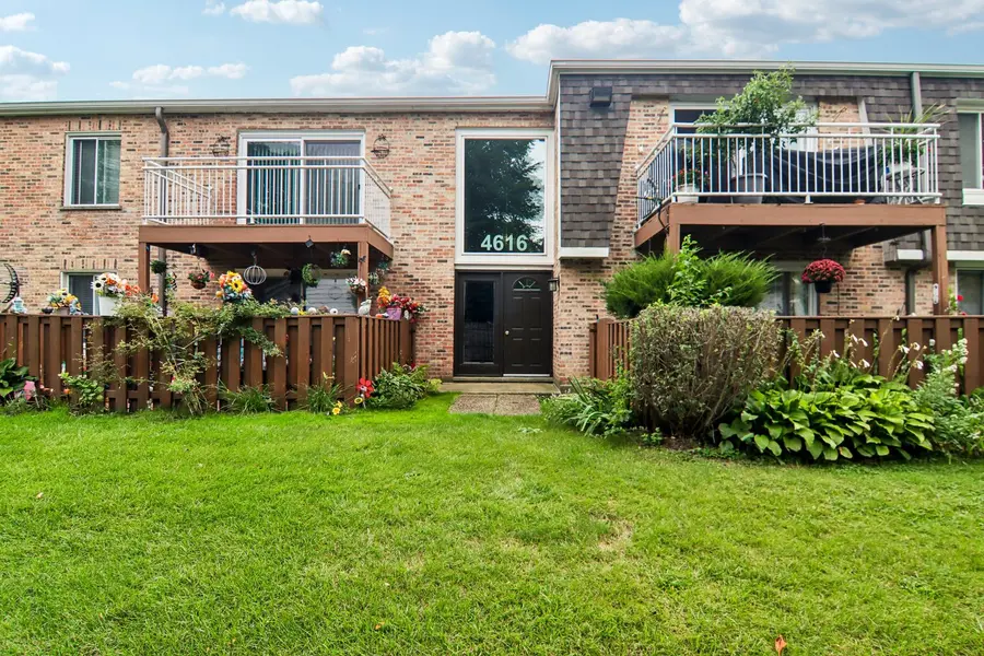 4616 Kings Walk DR #1C, Rolling Meadows, IL 60008