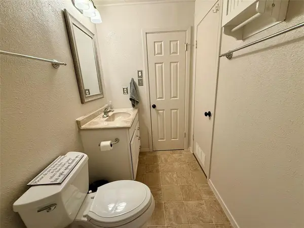 9669 Lakeland Loop, Quinlan, TX 75474