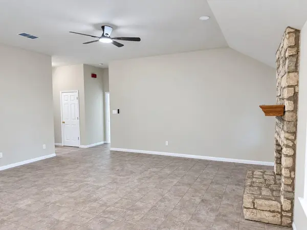 306 Debora DR, Georgetown, TX 78628