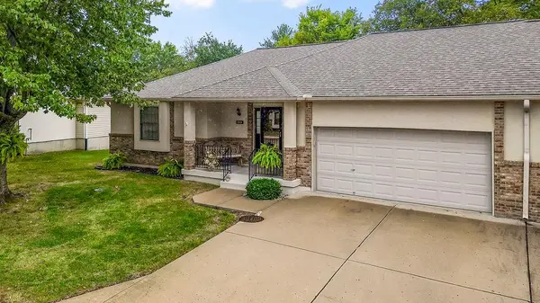 2413 SW RICHWOOD CIR, Blue Springs, MO 64015