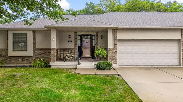 2413 SW RICHWOOD CIR, Blue Springs, MO 64015