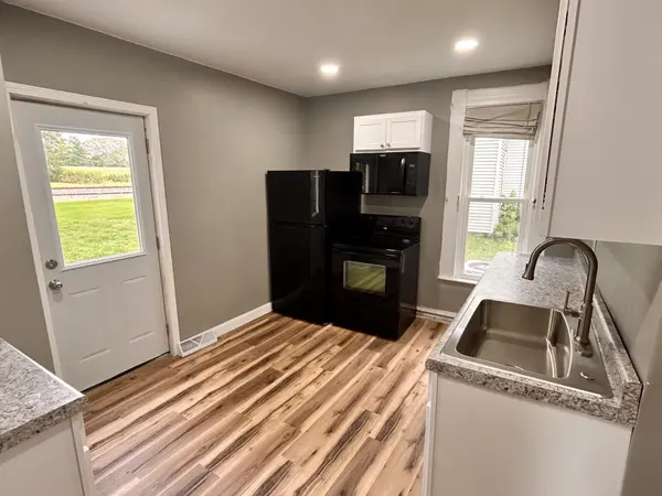 307 E Broad ST, South Whitley, IN 46787
