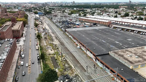 2175 E Tremont AVE, Bronx, NY 10462