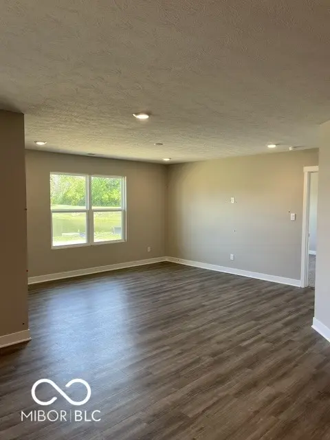 6724 Elden DR, Indianapolis, IN 46221