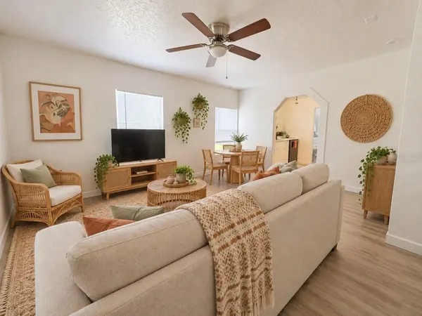 905 NICHOLSON ST, Clearwater, FL 33755