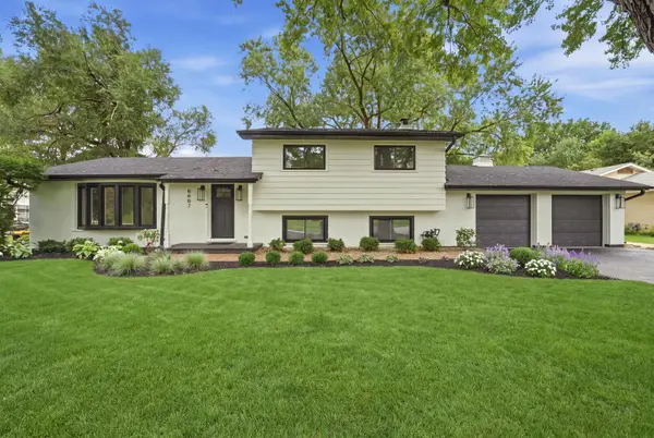 8607 W Main ST, Downers Grove, IL 60516