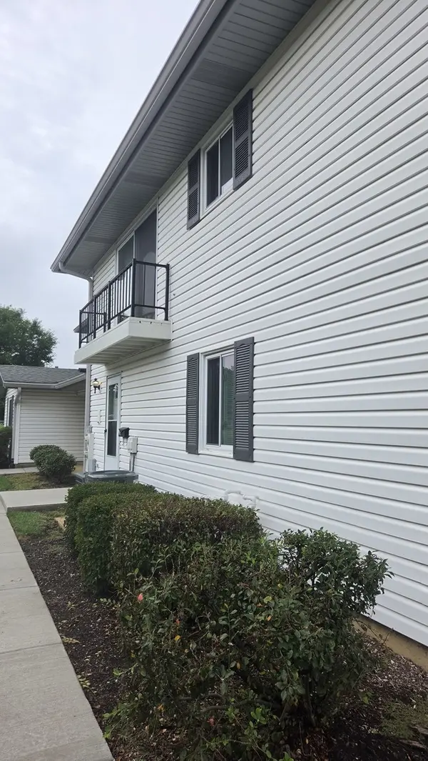 132 NAUSET LN #132, Schaumburg, IL 60194