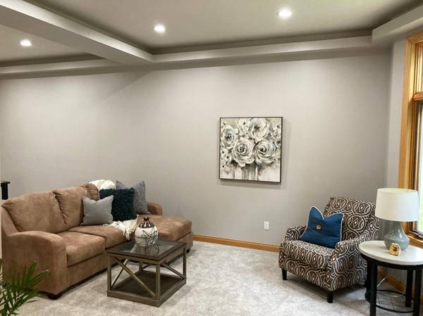 7000 Halifax LN NW, Rochester, MN 55901