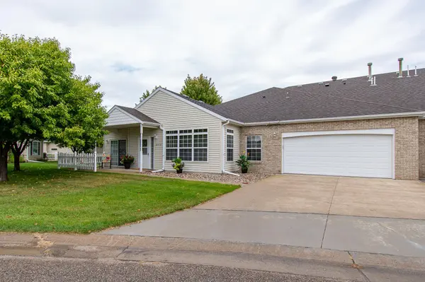 5319 University DR S #B, Fargo, ND 58104