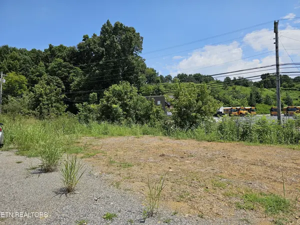 4921 Highway 11, Lenoir City, TN 37772