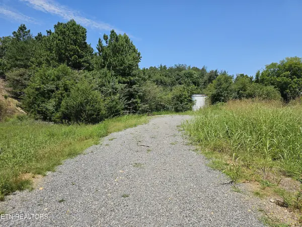 4921 Highway 11, Lenoir City, TN 37772