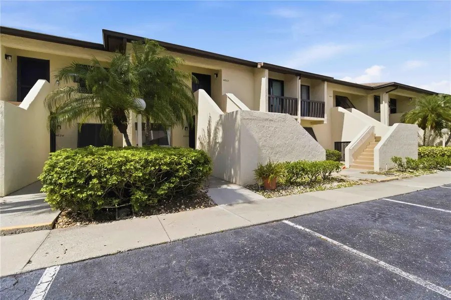 4620 LONGWATER #85, Sarasota, FL 34235