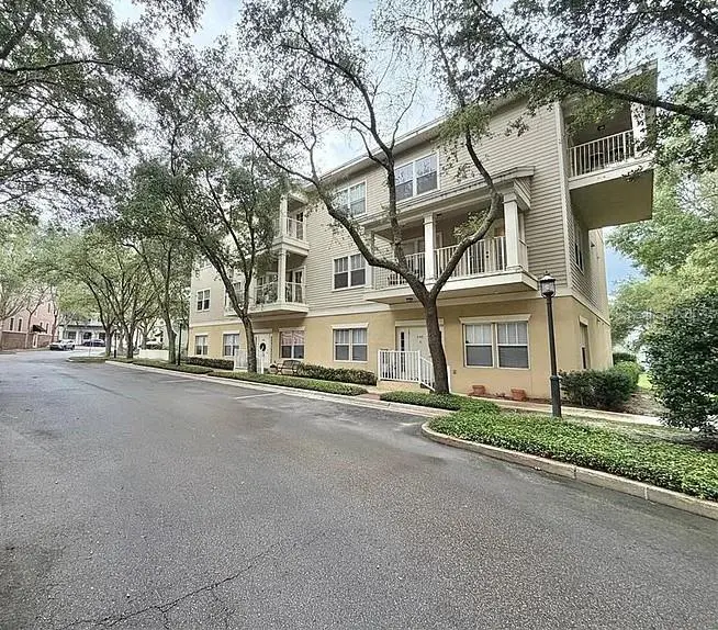 9177 SW 52ND RD #E203, Gainesville, FL 32608
