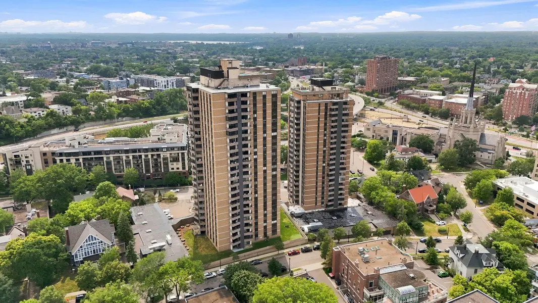 410 Groveland AVE #2003, Minneapolis, MN 55403