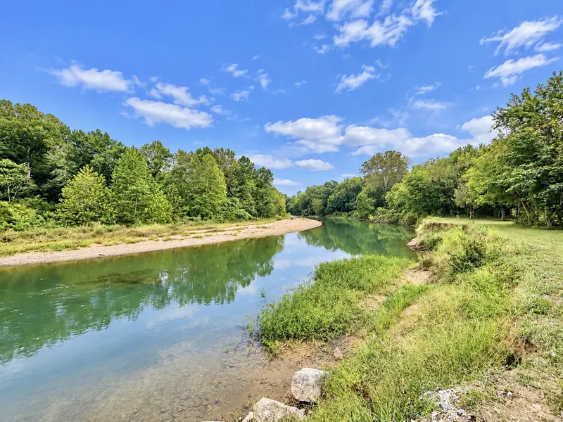 0 Spruce Dr, Linden, TN 37096