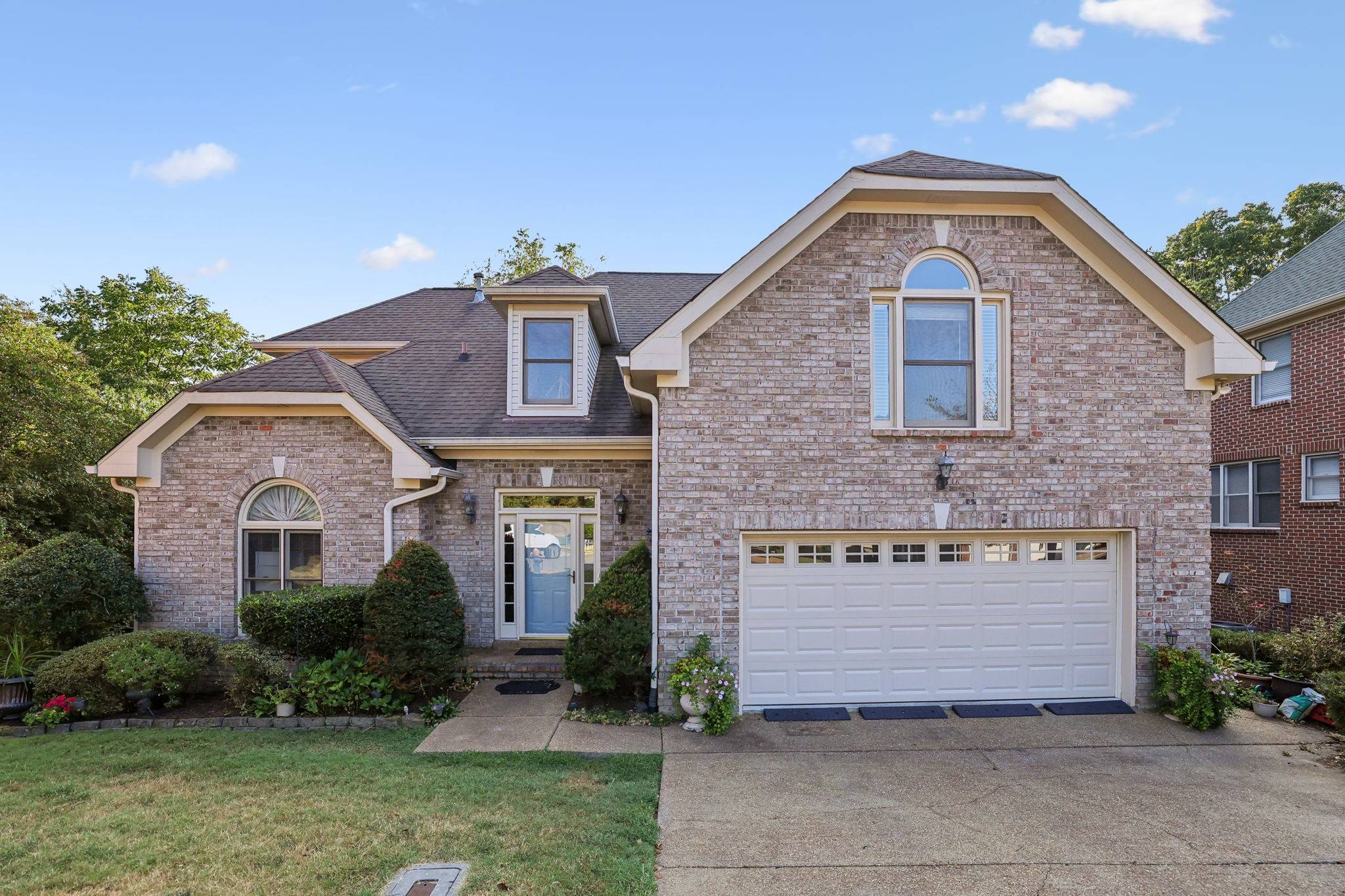 5176 Bay Overlook Dr, Hermitage, TN 37076
