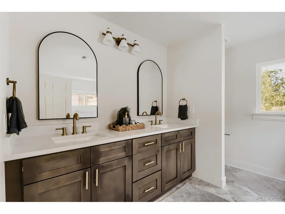 1174 Quentin, Aurora, CO 80011