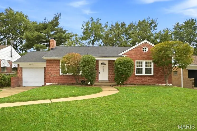 7080 S Villanova DR, Affton, MO 63123