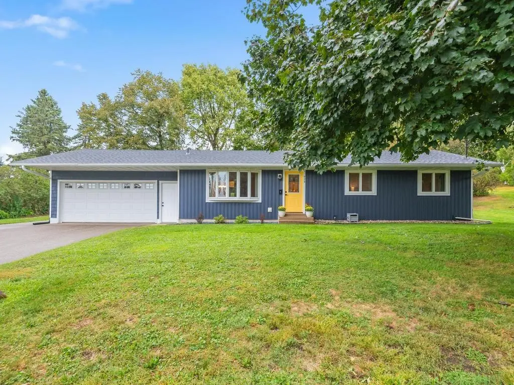 924 Ravine ST, Faribault, MN 55021