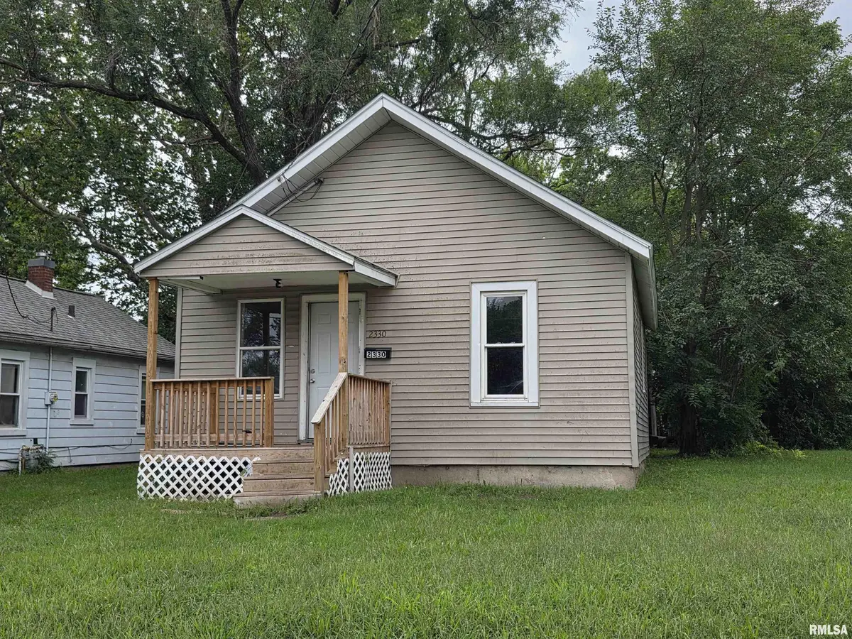 2330 W ANTOINETTE ST, Peoria, IL 61605