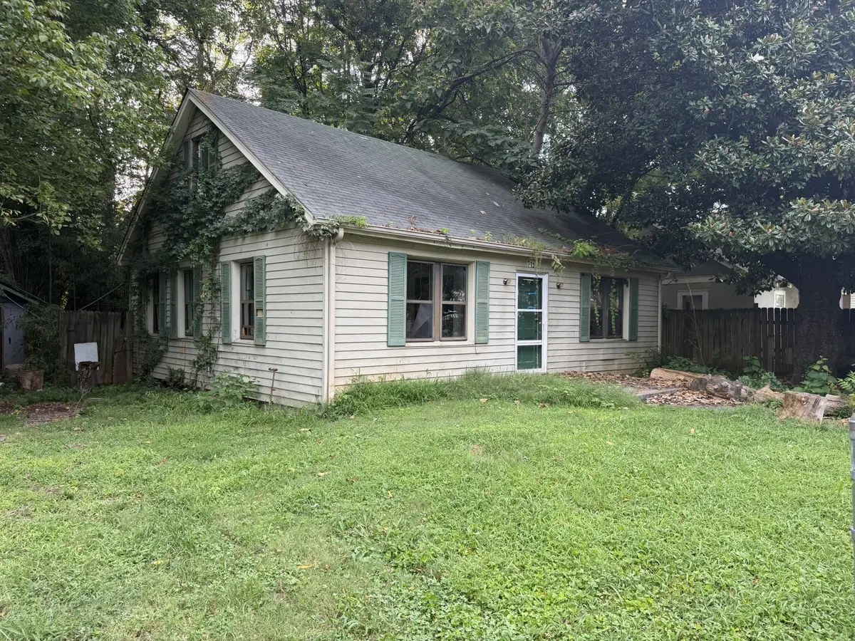 715 Lee St, Murfreesboro, TN 37130