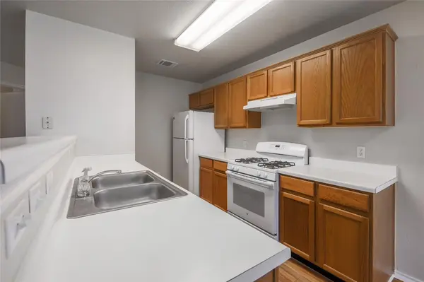 1005 Christopher Ave #A, Round Rock, TX 78681