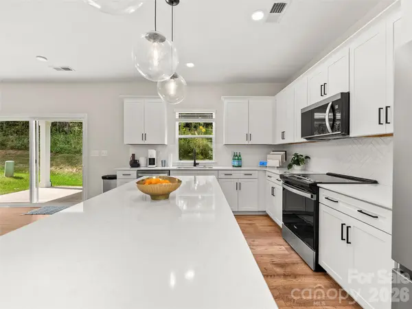 180 Cherry Springs LN #2-D, Asheville, NC 28804