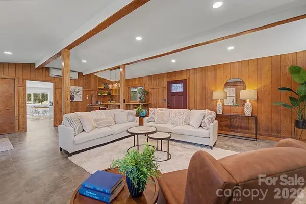 240 North Country Club DR, Cullowhee, NC 28723