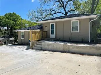 326 N Morse AVE, Liberty, MO 64068