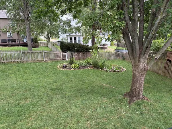 12265 S Mullen RD, Olathe, KS 66220