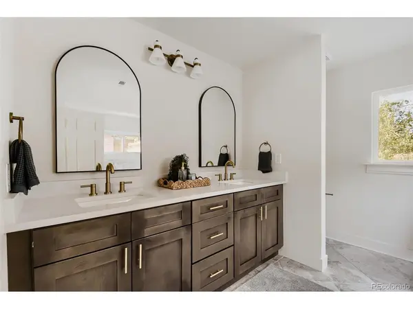 1174 Quentin, Aurora, CO 80011