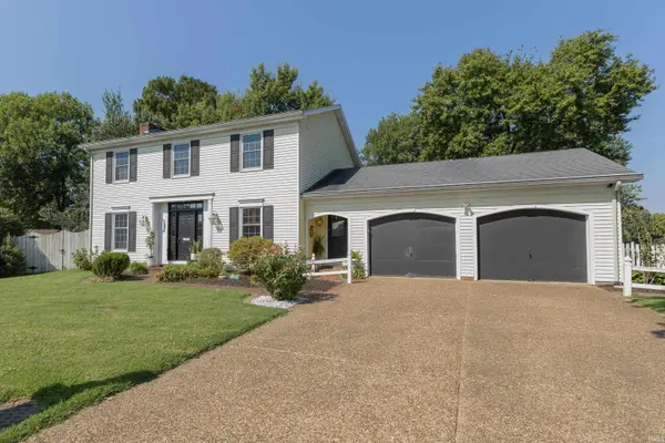 8030 Crestwood CT, Evansville, IN 47715