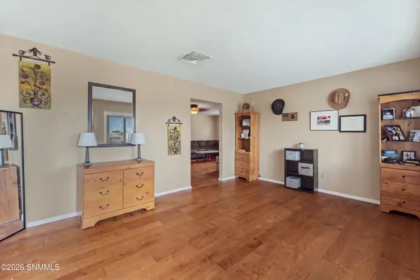 2402 Yale AVE, Alamogordo, NM 88310