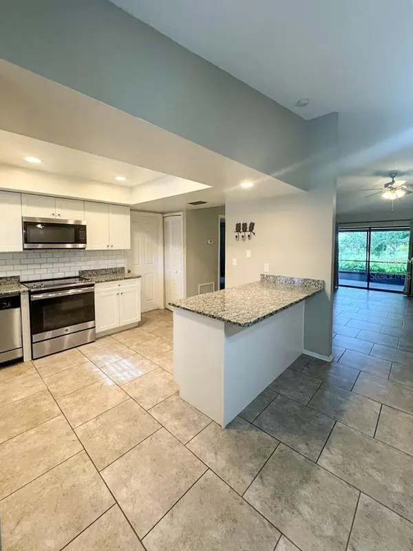 2475 WOOD OAK DR, Sarasota, FL 34232