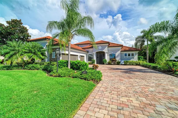 5672 CLOVERLEAF RUN, Lakewood Ranch, FL 34211