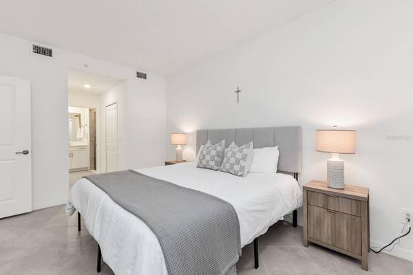 17540 OPAL SAND DR #104, Venice, FL, 34293 photo 10