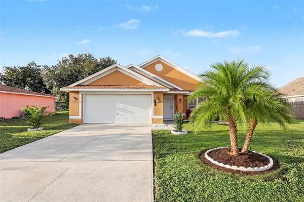 301 BOUGAINVILLEA ST NW, Palm Bay, FL 32907