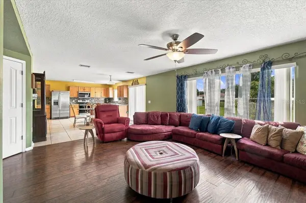 7517 HUNTERS GREENE CIR, Lakeland, FL 33810
