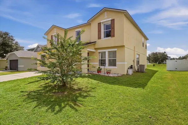7517 HUNTERS GREENE CIR, Lakeland, FL 33810