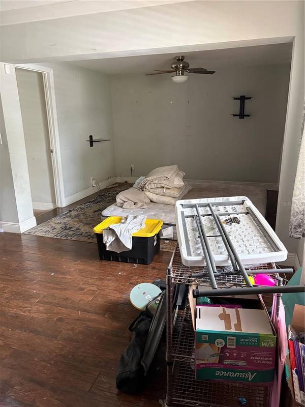 10325 N ARMENIA AVE, Tampa, FL, 33612 photo 2