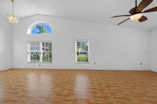 12007 MISTY BROOK CT, Tampa, FL 33635
