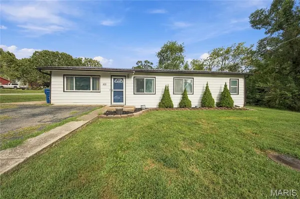 203 N Ellen ST, Dixon, MO 65459