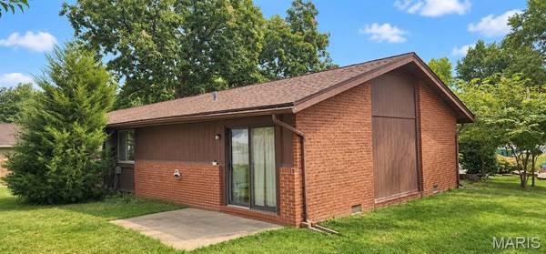 9 Concord DR, Millstadt, IL 62260