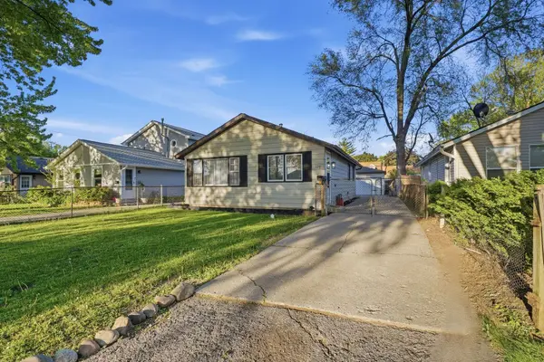 125 Bellevue DR, Round Lake Park, IL 60073