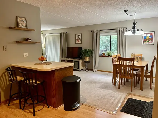 101 Caterpillar DR #2C, Joliet, IL 60436