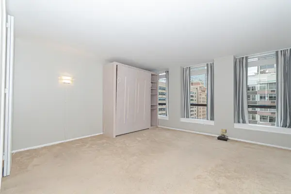 260 E CHESTNUT ST #2103, Chicago, IL 60611