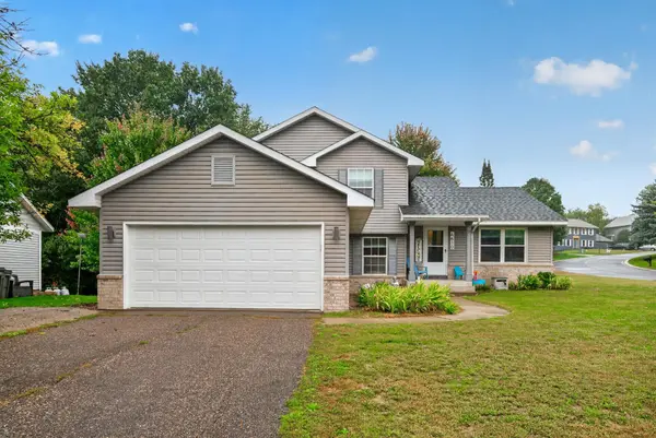 4410 S River RUN, Savage, MN 55378