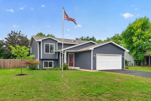 25829 10th ST W, Zimmerman, MN 55398